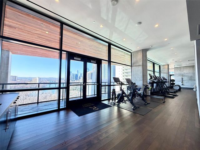 70 Rainey ST 2203, Austin, TX 78701
