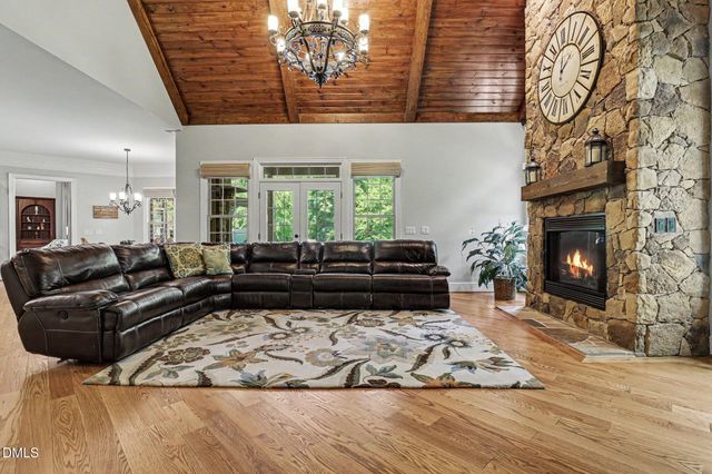 7041 Copperleaf Place, Cary, NC 27519