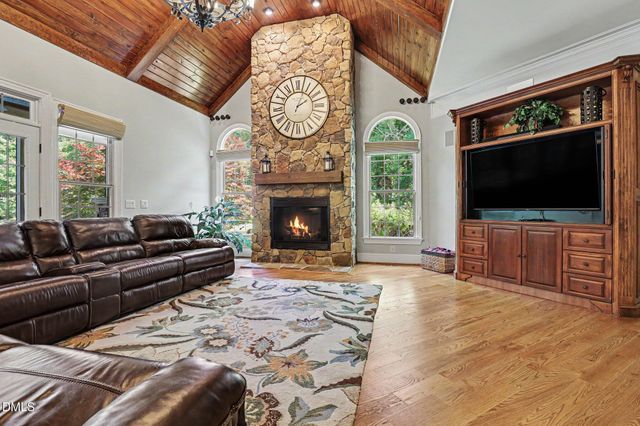 7041 Copperleaf Place, Cary, NC 27519