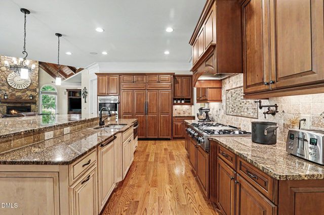 7041 Copperleaf Place, Cary, NC 27519