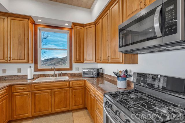 933 Thunder Ridge Lane 4 & 2, Lenoir, NC 28645