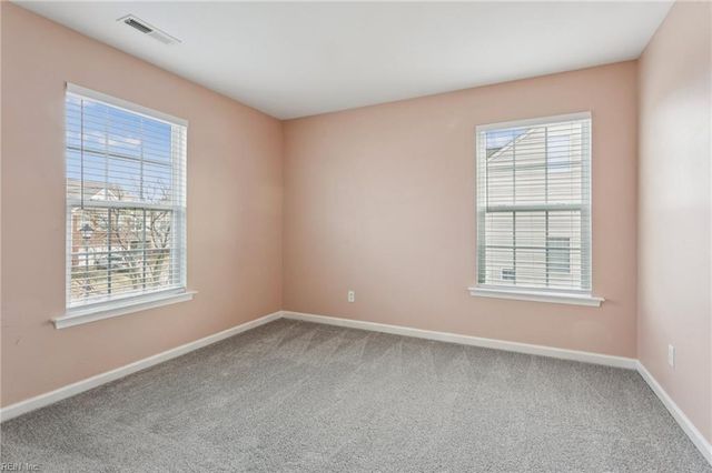 27 Hampshire Glen PW, Hampton, VA 23669