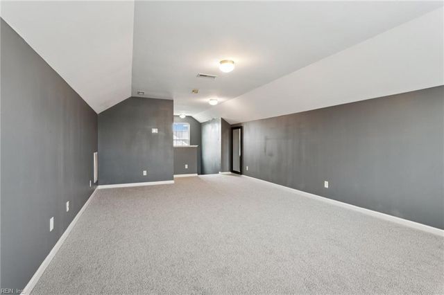 27 Hampshire Glen PW, Hampton, VA 23669