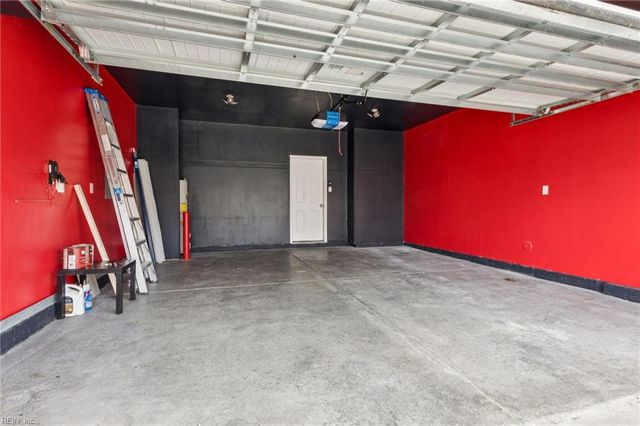 27 Hampshire Glen PW, Hampton, VA 23669