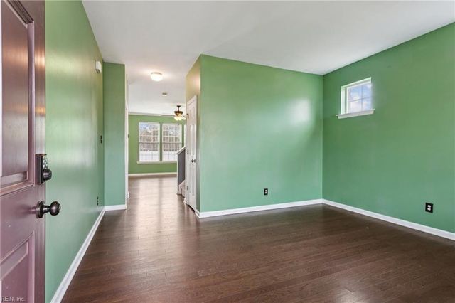 27 Hampshire Glen PW, Hampton, VA 23669