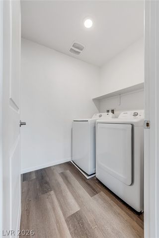2842 Azure Breeze Lane 2, Las Vegas, NV 89183