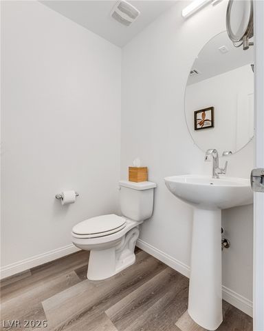 2842 Azure Breeze Lane 2, Las Vegas, NV 89183
