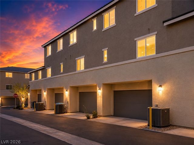 2842 Azure Breeze Lane 2, Las Vegas, NV 89183