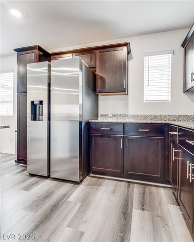 2842 Azure Breeze Lane 2, Las Vegas, NV 89183