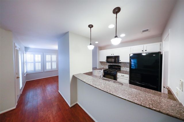 70 Cokeberry Court, The Woodlands, TX 77380