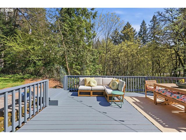 100 Nw PITTOCK Ave, Portland, OR 97210