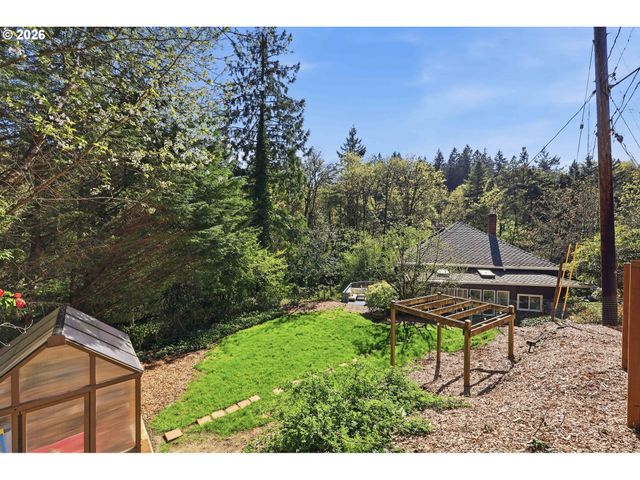 100 Nw PITTOCK Ave, Portland, OR 97210