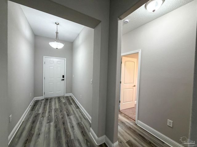 4578 Red Oak Dr, Milton, FL 32583