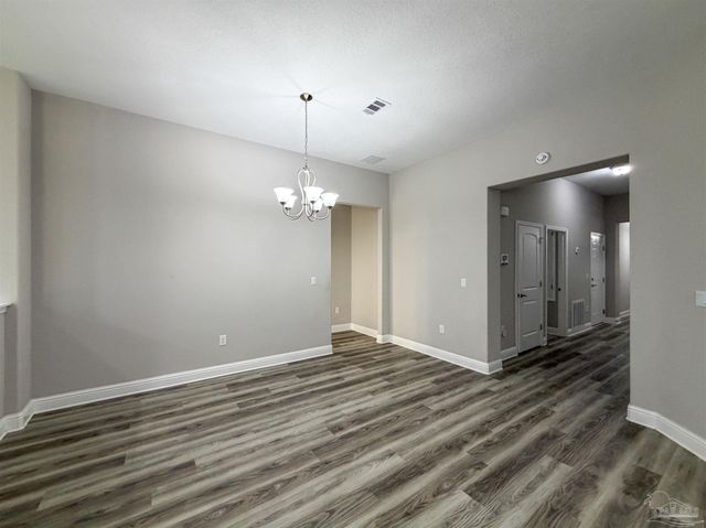 4578 Red Oak Dr, Milton, FL 32583