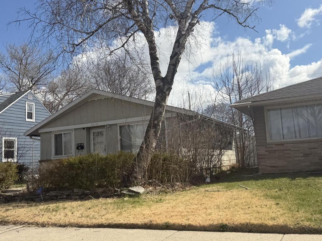 5718 N 80th STREET, Milwaukee, WI 53218