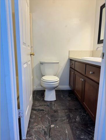 9014 Burnet 201, North Hills, CA 91343