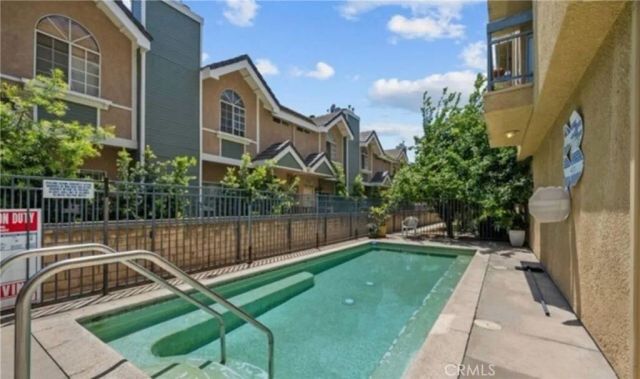 9014 Burnet 201, North Hills, CA 91343