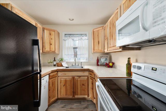 179 PERSIMMON TREE LN, Hedgesville, WV 25427