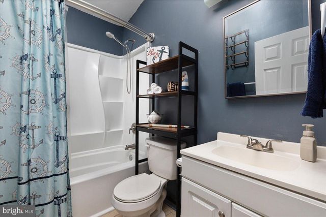 179 PERSIMMON TREE LN, Hedgesville, WV 25427