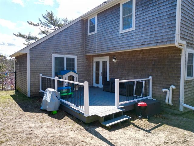 2 Pisces Lane, Plymouth, MA 02360