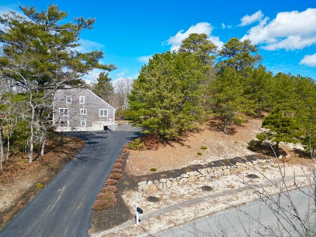 2 Pisces Lane, Plymouth, MA 02360