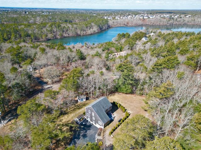 2 Pisces Lane, Plymouth, MA 02360