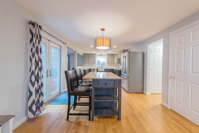 2 Pisces Lane, Plymouth, MA 02360