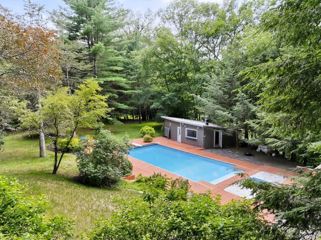 1202 Jackson Corners Road, Red Hook, NY 12571