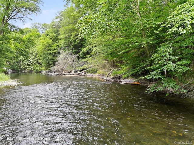 1202 Jackson Corners Road, Red Hook, NY 12571