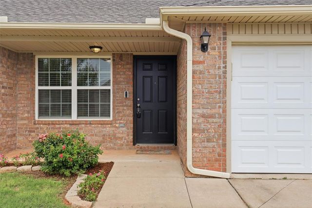 9621 Eli Drive, Moore, OK 73160