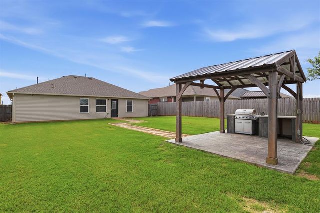 9621 Eli Drive, Moore, OK 73160