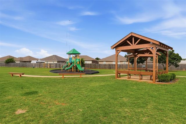 9621 Eli Drive, Moore, OK 73160