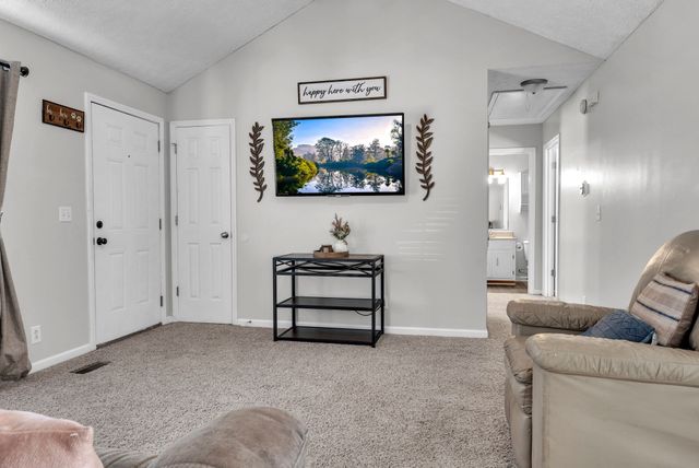 991 Rock Springs Midland Rd, Christiana, TN 37037