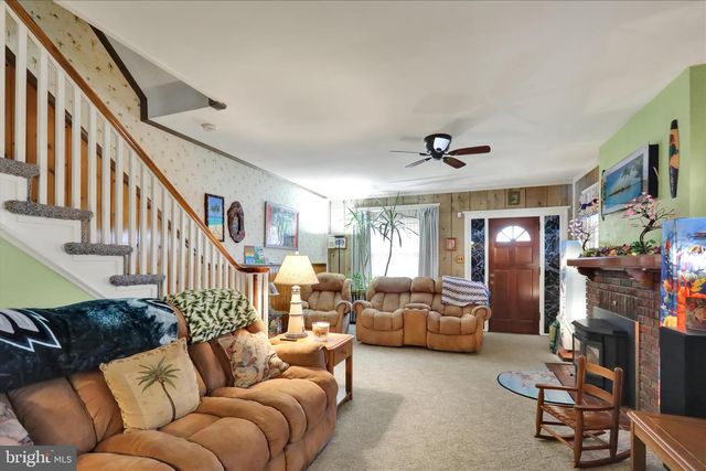 293 DIAMOND ST, Pottstown, PA 19464