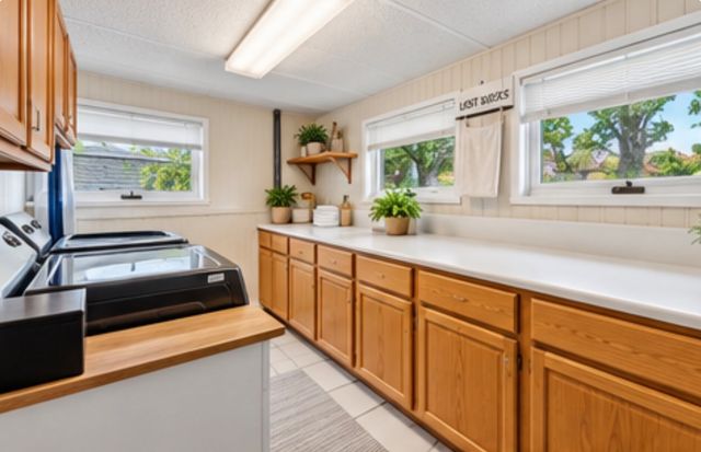 204 Anna Street, North Aurora, IL 60542