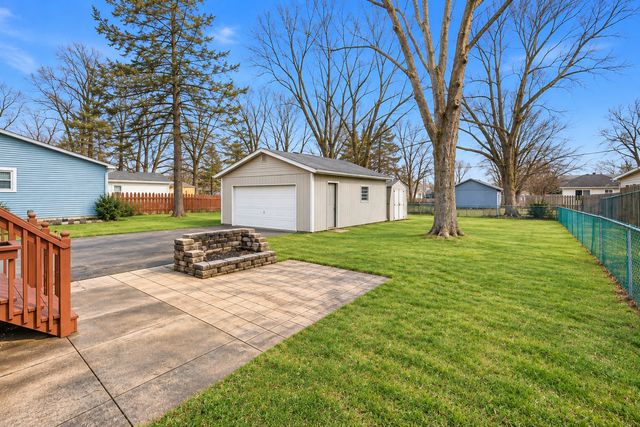 204 Anna Street, North Aurora, IL 60542