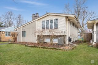 204 Anna Street, North Aurora, IL 60542