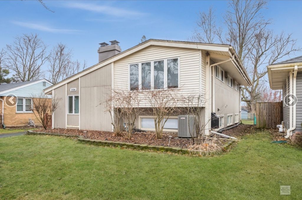 204 Anna Street, North Aurora, IL 60542