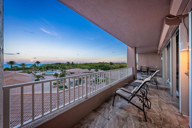 700 Ocean Royale 302, Juno Beach, FL 33408