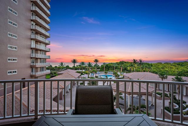700 Ocean Royale 302, Juno Beach, FL 33408