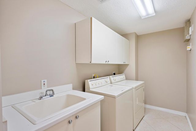 700 Ocean Royale 302, Juno Beach, FL 33408