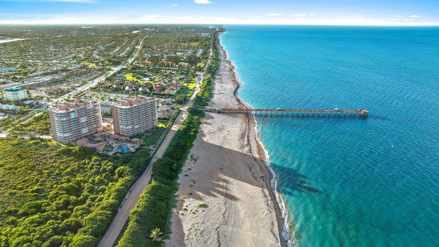 700 Ocean Royale 302, Juno Beach, FL 33408