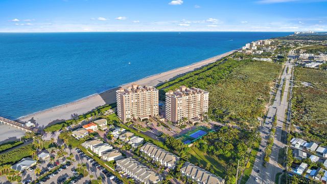 700 Ocean Royale 302, Juno Beach, FL 33408
