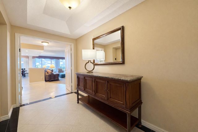 700 Ocean Royale 302, Juno Beach, FL 33408