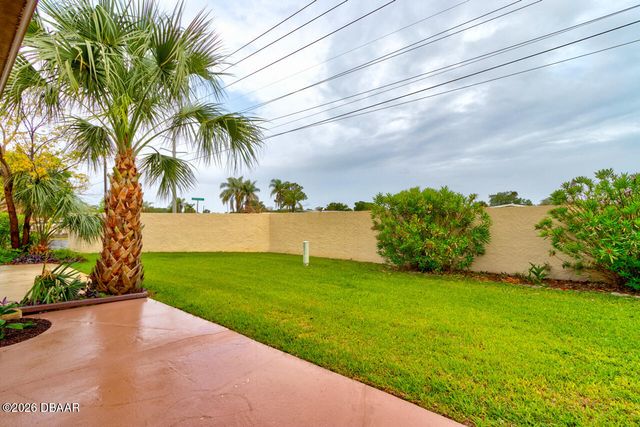 1262 Charter Oaks Circle, Holly Hill, FL 32117