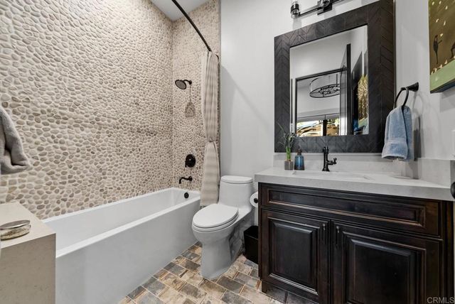 4065 Via Palo Verde Lago, Alpine, CA 91901