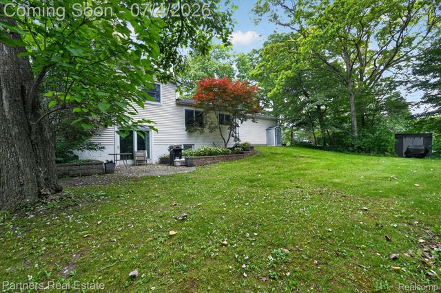 2500 Hubert Road, Genoa Township, MI 48114