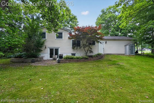 2500 Hubert Road, Genoa Township, MI 48114