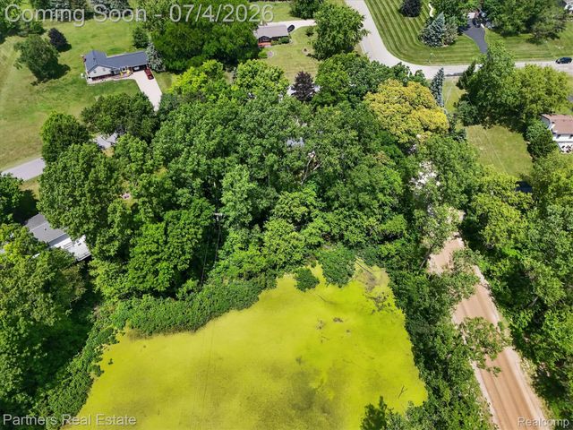 2500 Hubert Road, Genoa Township, MI 48114