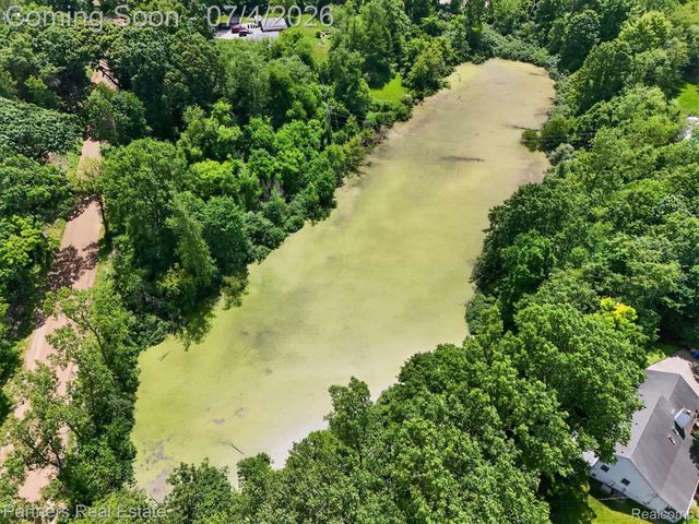 2500 Hubert Road, Genoa Township, MI 48114
